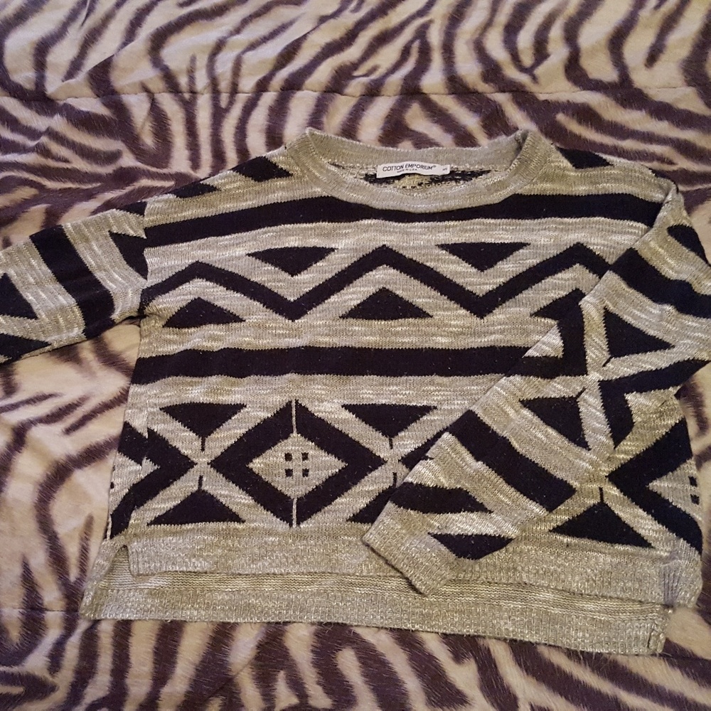 Tribal Pattern Crop Sweater